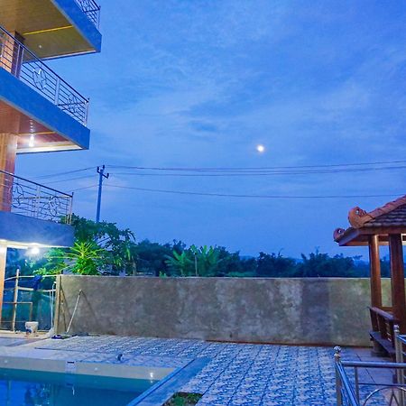 Hotel Wijaya Family 2 Kalasan Bagian luar foto