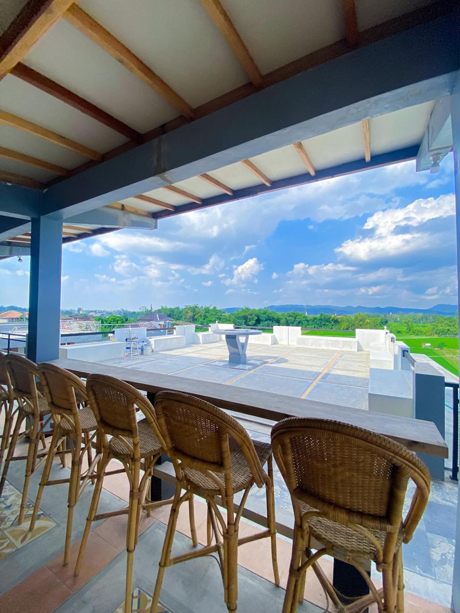 Hotel Wijaya Family 2 Kalasan Bagian luar foto
